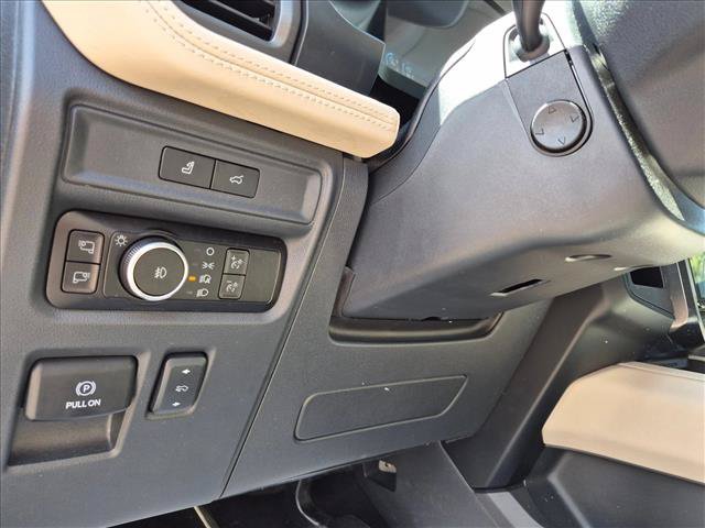 Certified 2023 Ford Expedition Platinum AWD/4WD image 16