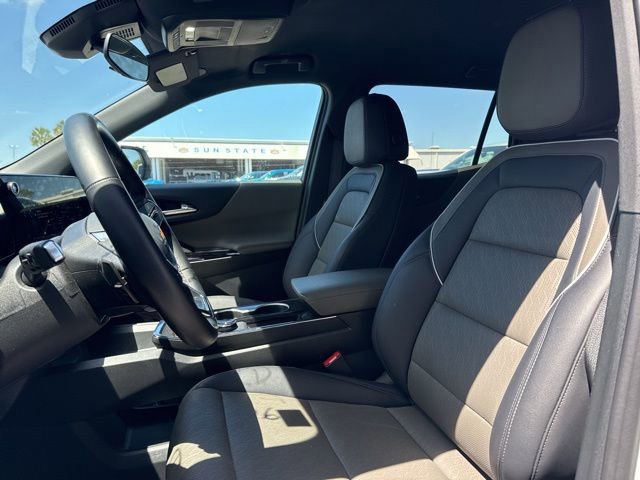 Used 2026 Chevrolet Equinox LT w/ Convenience Package II FWD image 8