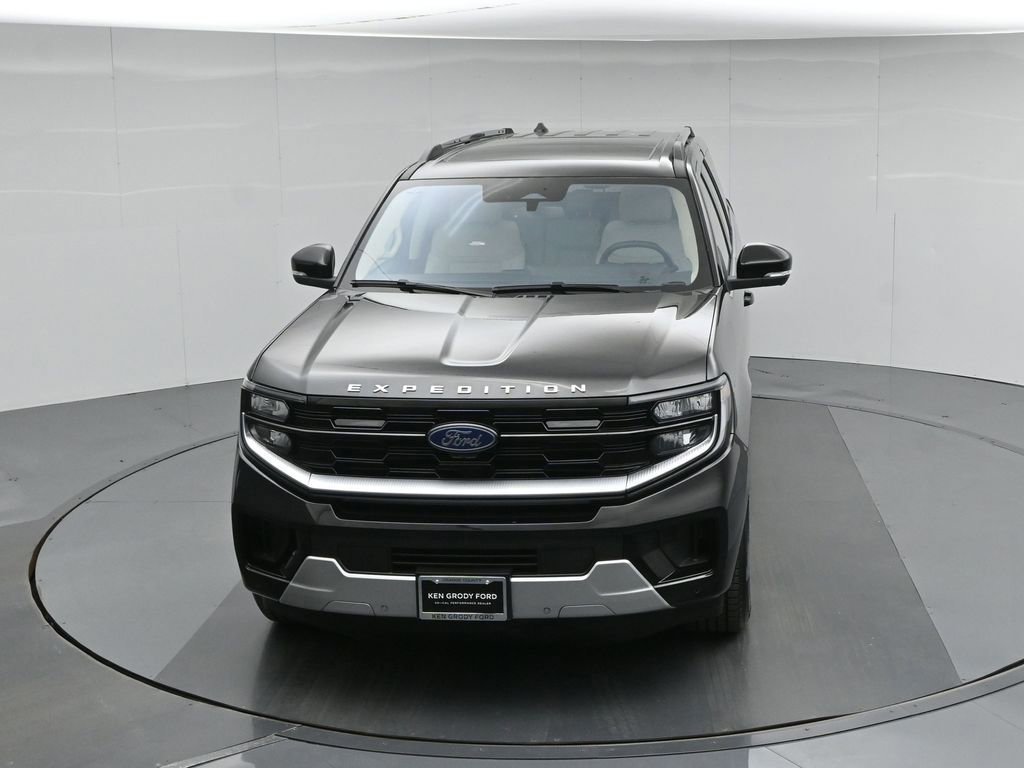 Certified 2025 Ford Expedition Max Platinum image 30