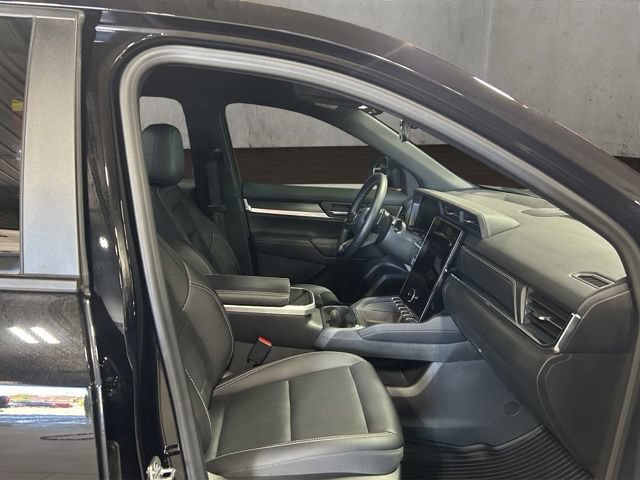 Used 2026 GMC Terrain Elevation w/ Elevation Premium Package AWD/4WD image 19