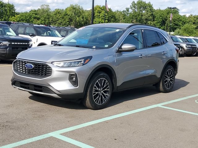 Certified 2024 Ford Escape SE FWD image 2