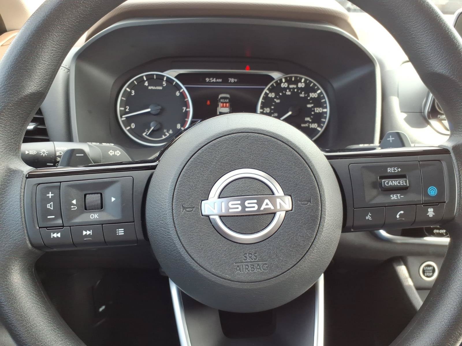 Used 2023 Nissan Rogue SV AWD/4WD image 17
