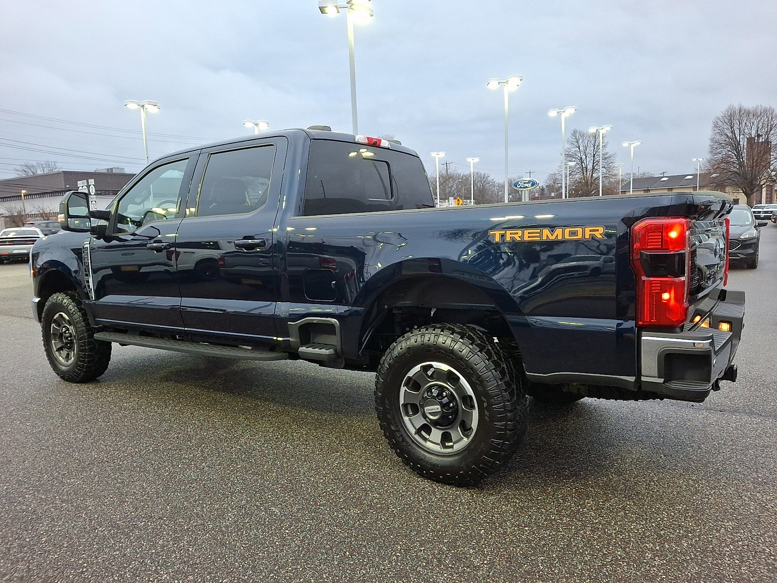 Certified 2023 Ford F250 Lariat w/ Lariat Ultimate Package image 4