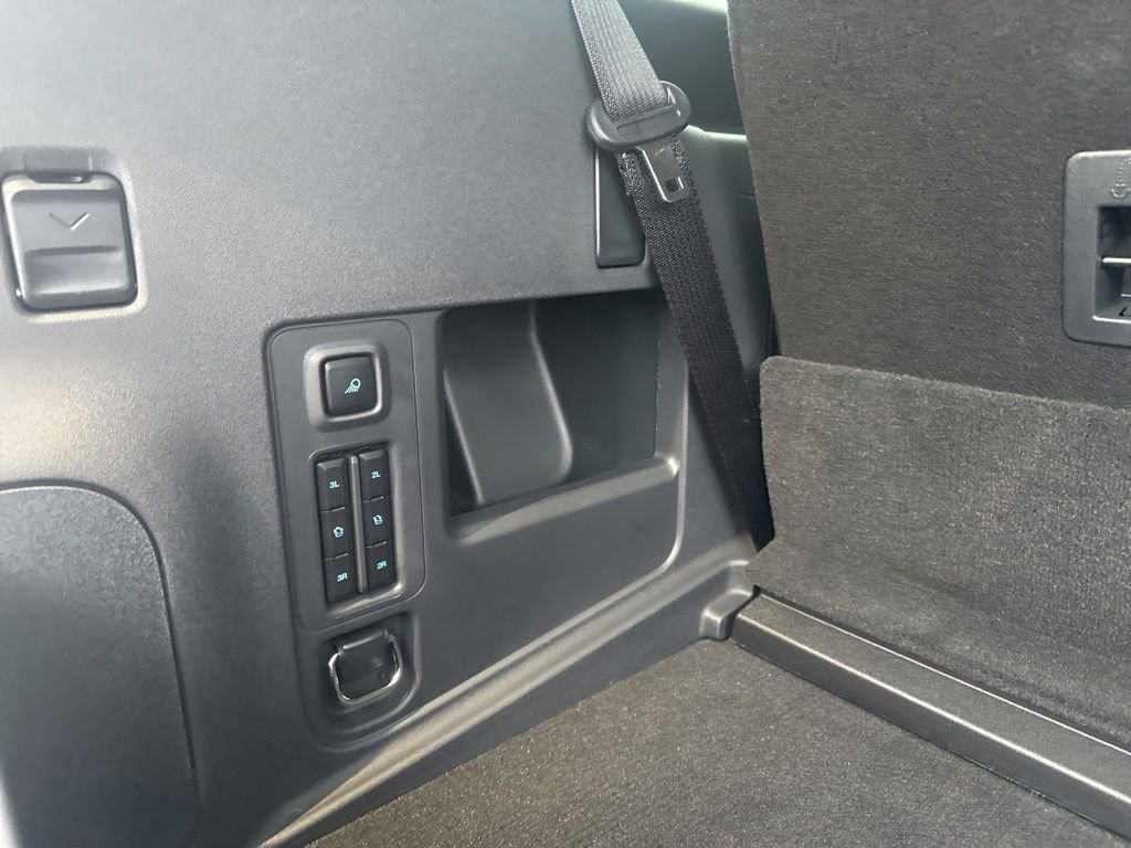 Certified 2025 Ford Expedition Active image 45