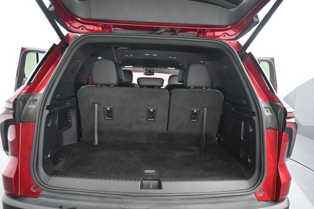 Used 2024 Chevrolet Traverse Z71 AWD/4WD image 13