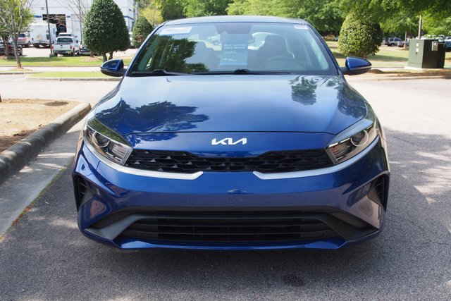 Used 2024 Kia Forte LXS w/ LXS Technology Package FWD image 2