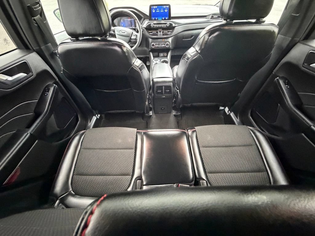 Certified 2024 Ford Escape ST-Line AWD/4WD image 45