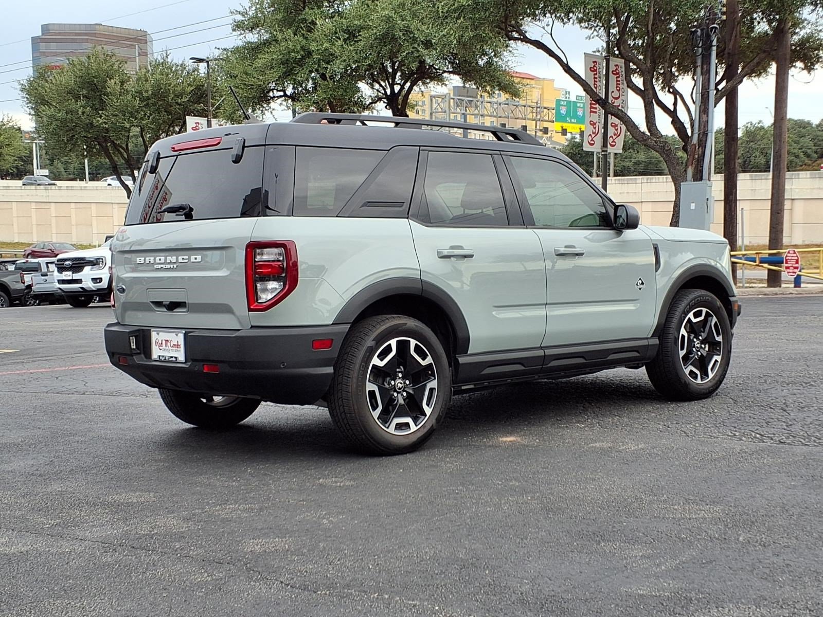 Certified 2024 Ford Bronco Sport Outer Banks AWD/4WD image 6