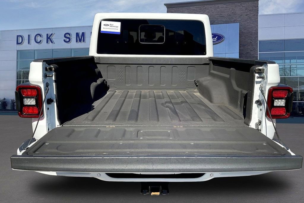Used 2022 Jeep Gladiator Overland image 7