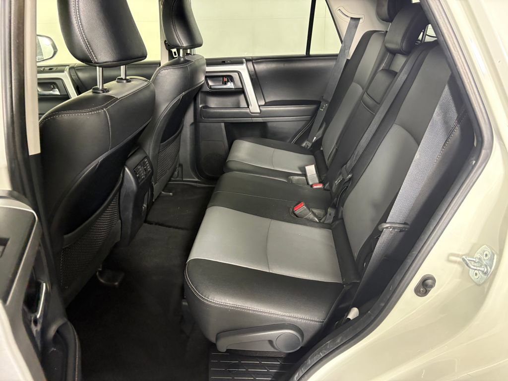 Used 2021 Toyota 4Runner SR5 Premium w/ Moonroof Package AWD/4WD image 29