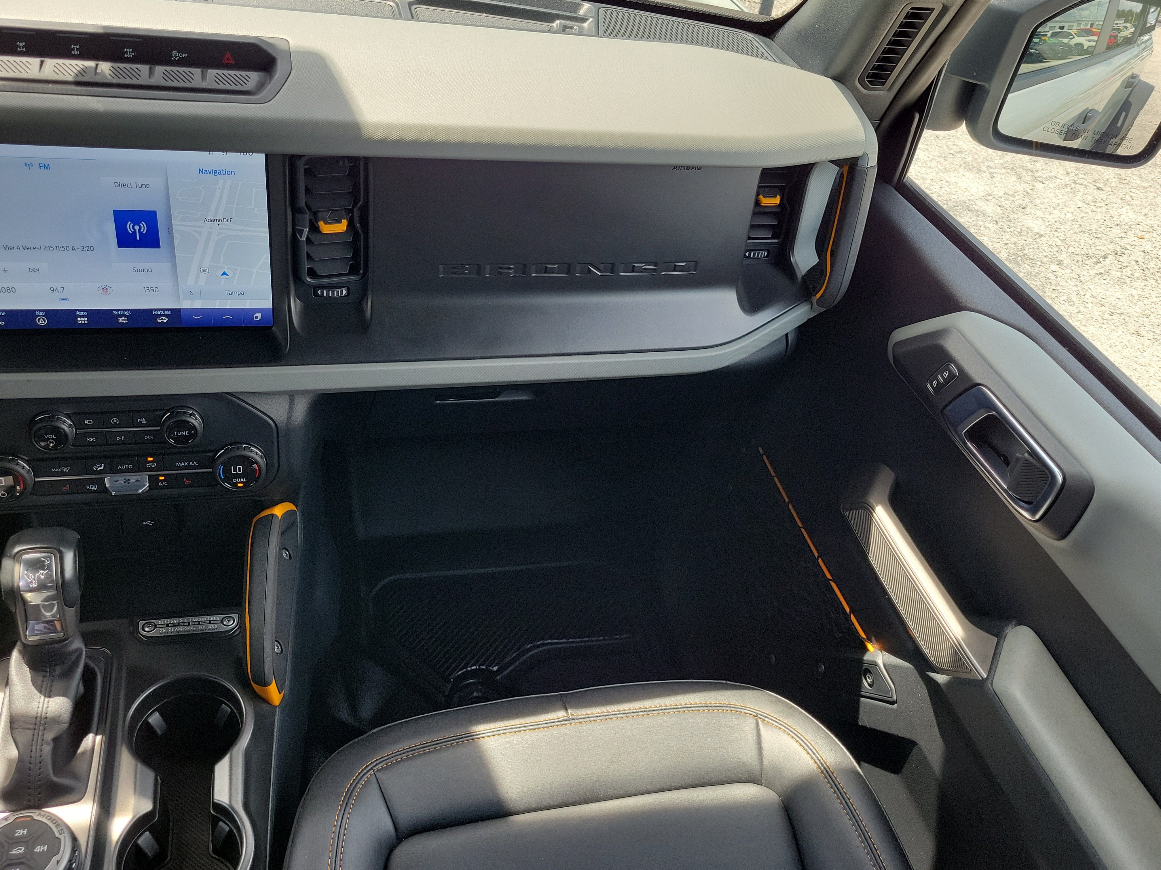 Certified 2023 Ford Bronco Badlands w/ Sasquatch Package AWD/4WD image 16