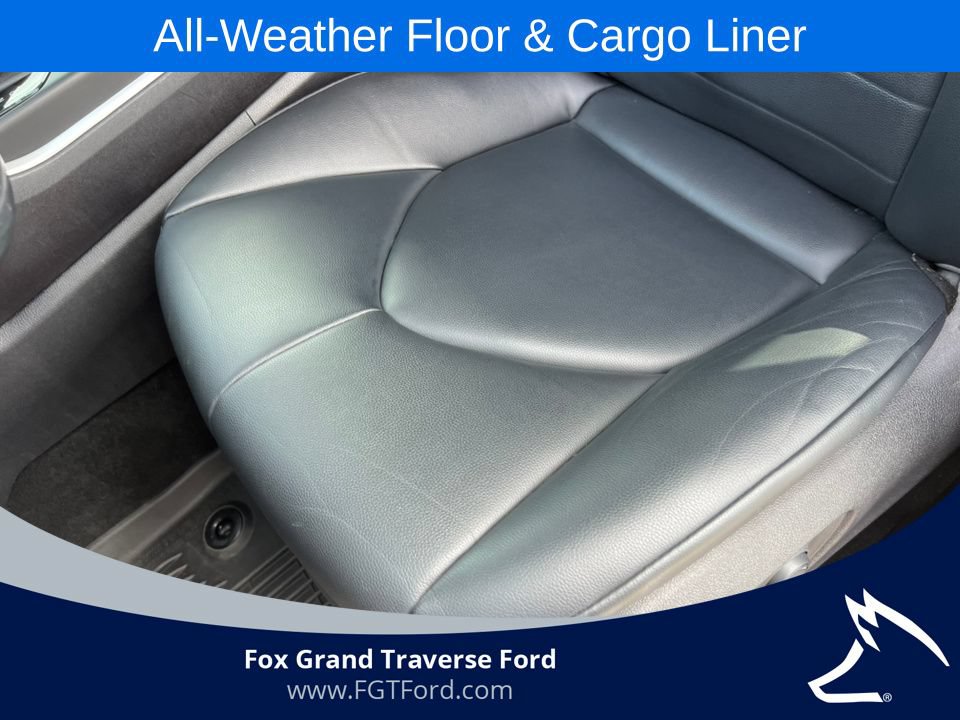 Used 2022 Toyota Highlander XLE AWD/4WD image 13