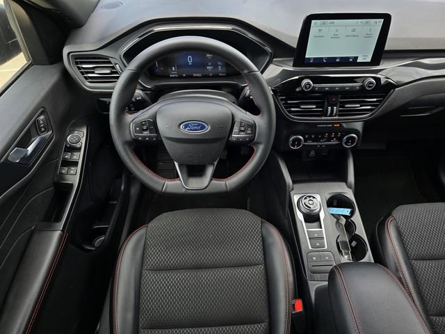 Certified 2025 Ford Escape ST-Line AWD/4WD image 10