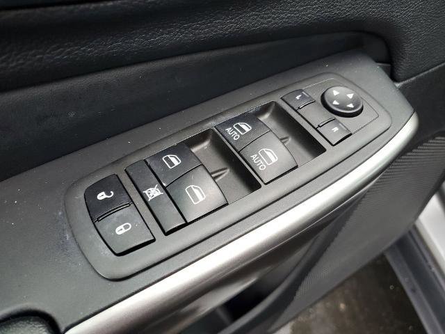 Used 2021 Jeep Cherokee Latitude Lux w/ Comfort/Convenience Group image 19