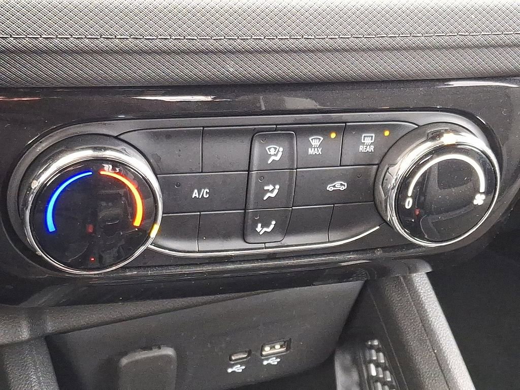Used 2025 Chevrolet TrailBlazer LT AWD/4WD image 18