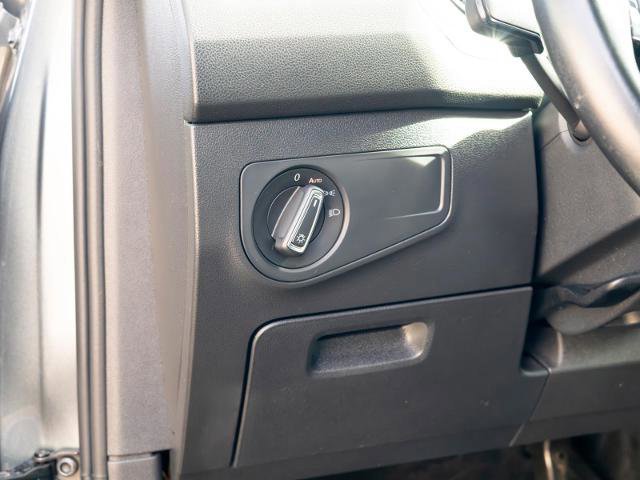 Used 2019 Volkswagen Tiguan SE w/ Panoramic Sunroof Package image 15