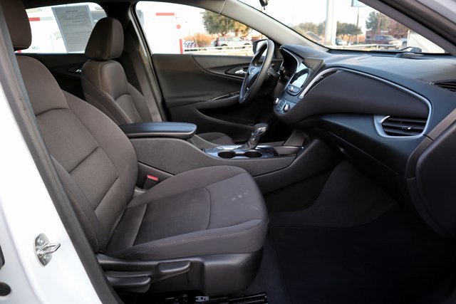 Used 2023 Chevrolet Malibu LT image 19