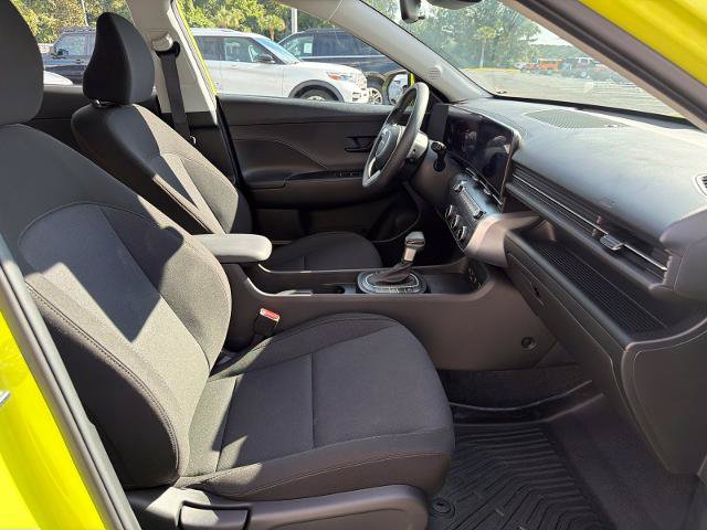 Used 2025 Hyundai Kona SE FWD image 4