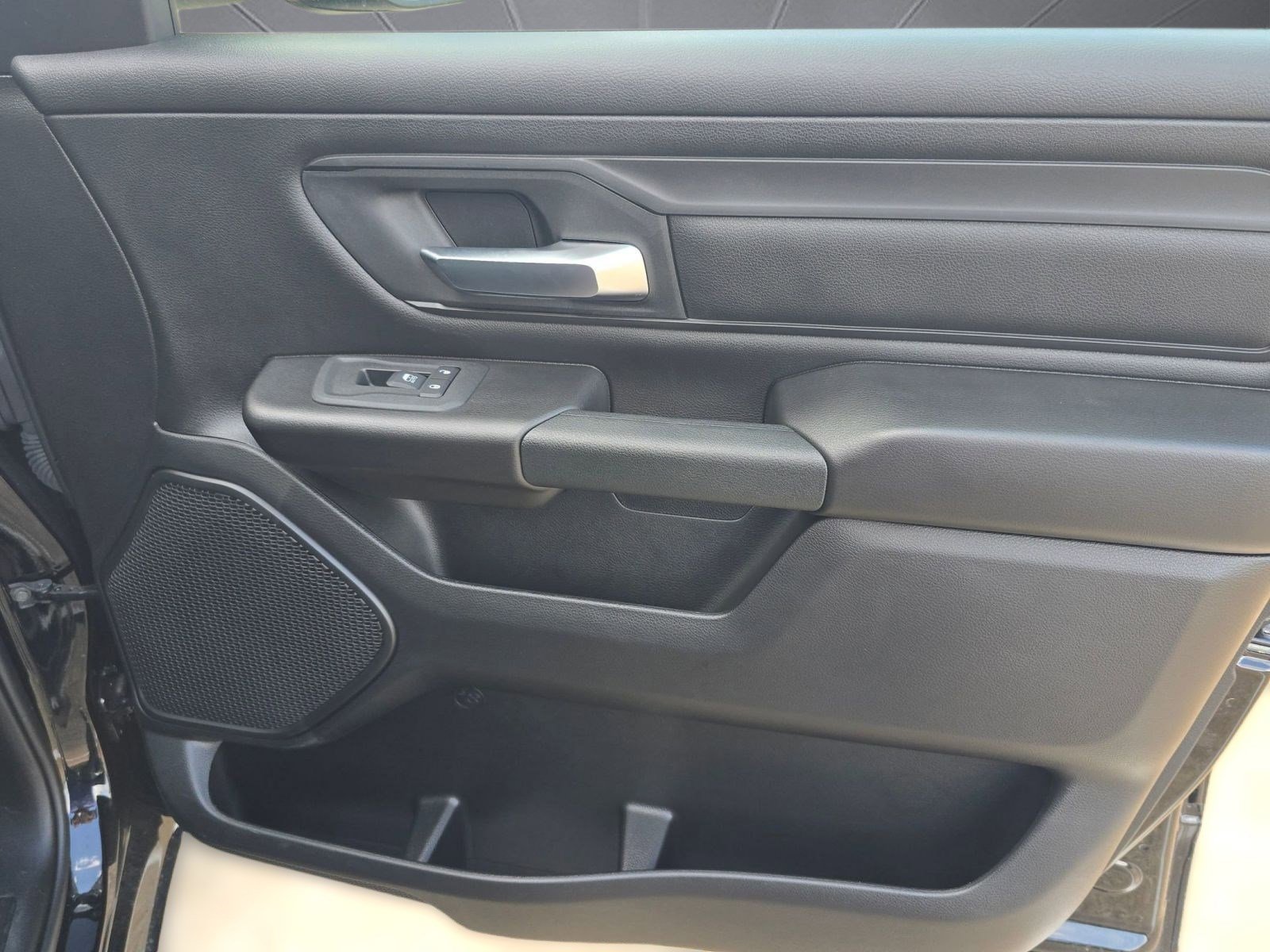 Used 2025 RAM 1500 Tradesman image 19