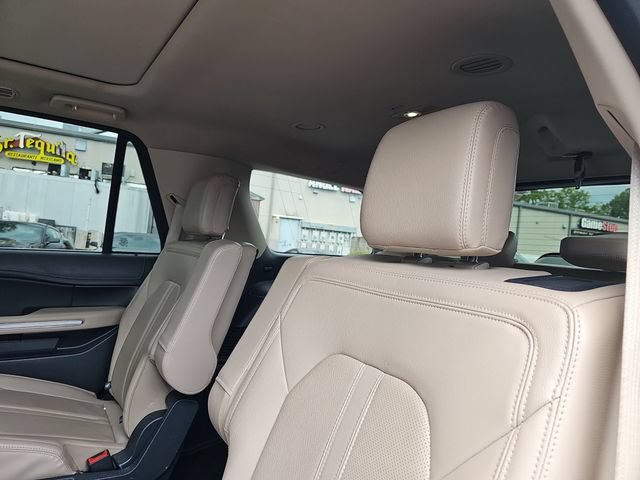 Certified 2024 Ford Expedition Limited AWD/4WD image 17