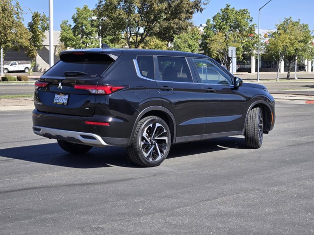 Used 2024 Mitsubishi Outlander SE AWD/4WD image 4