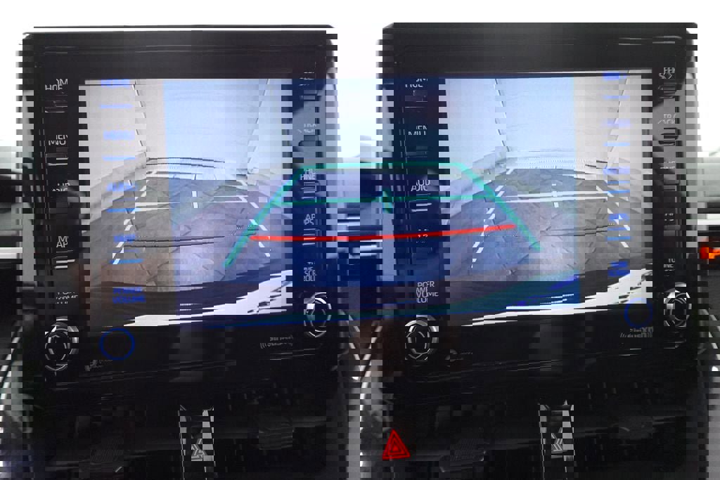 Used 2022 Toyota Corolla LE image 17