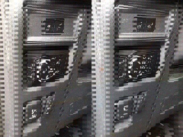 Certified 2023 Ford Expedition Max Platinum image 20