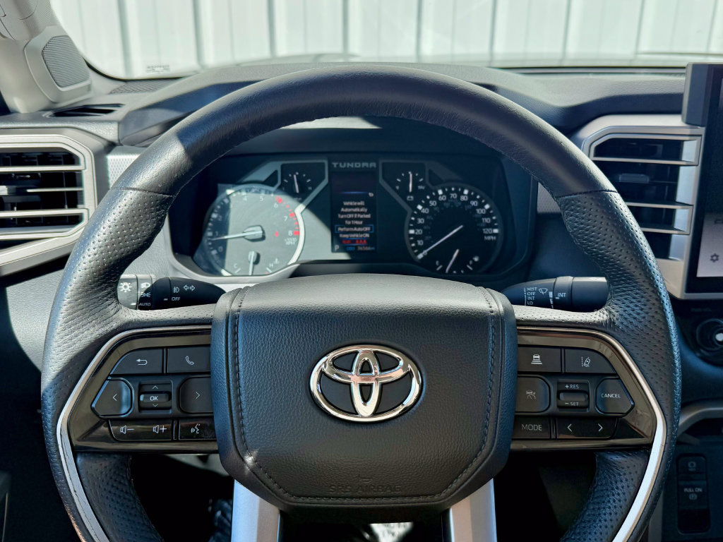Used 2023 Toyota Tundra Limited AWD/4WD image 24