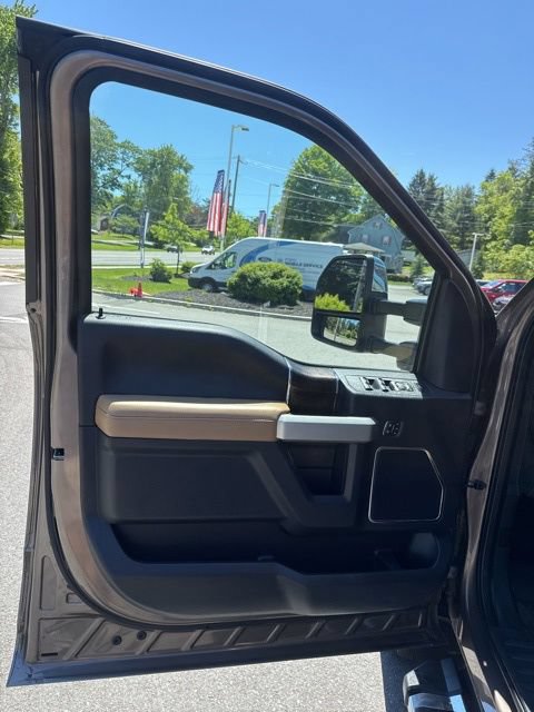 Certified 2022 Ford F350 Lariat w/ Chrome Package AWD/4WD image 16
