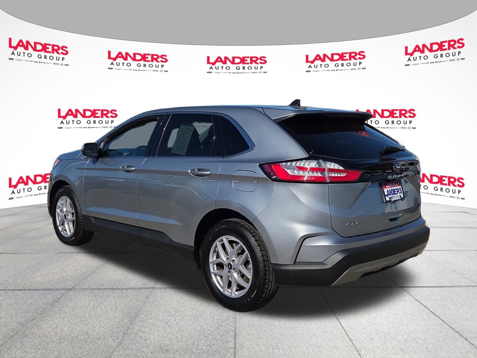 Certified 2023 Ford Edge SEL image 3