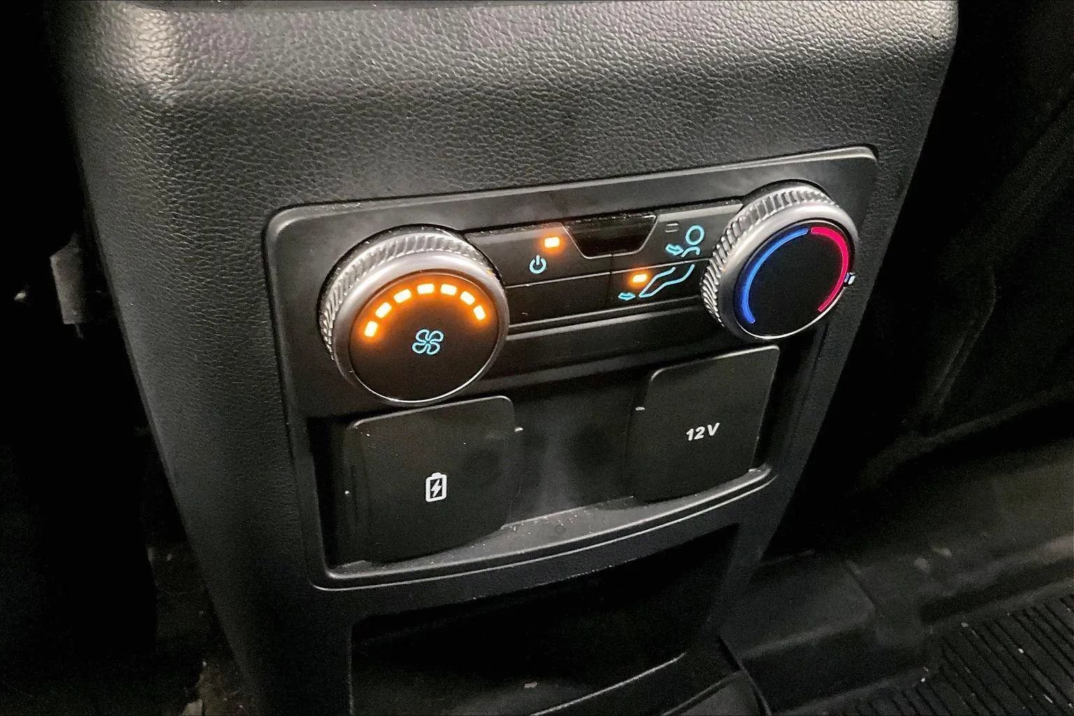 Certified 2021 Ford Explorer XLT w/ Equipment Group 202A image 33