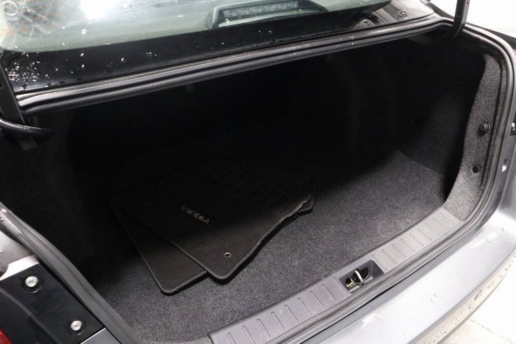Used 2024 Nissan Versa S w/ Trunk Package image 17