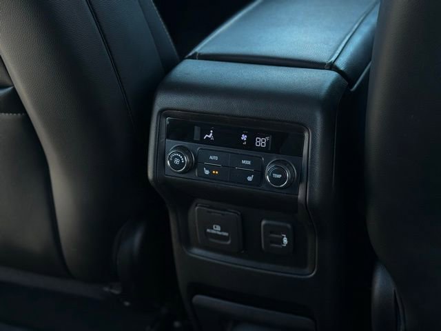 Used 2019 GMC Acadia SLT image 24