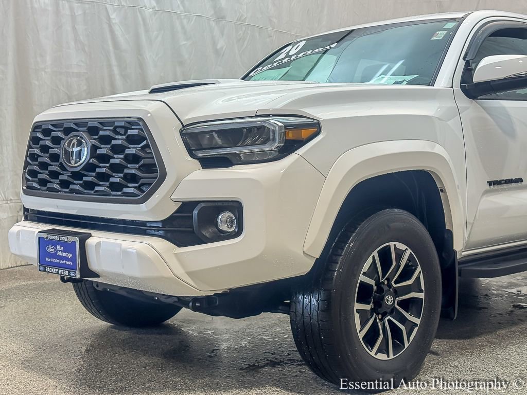 Used 2020 Toyota Tacoma TRD Sport w/ Technology Package image 3