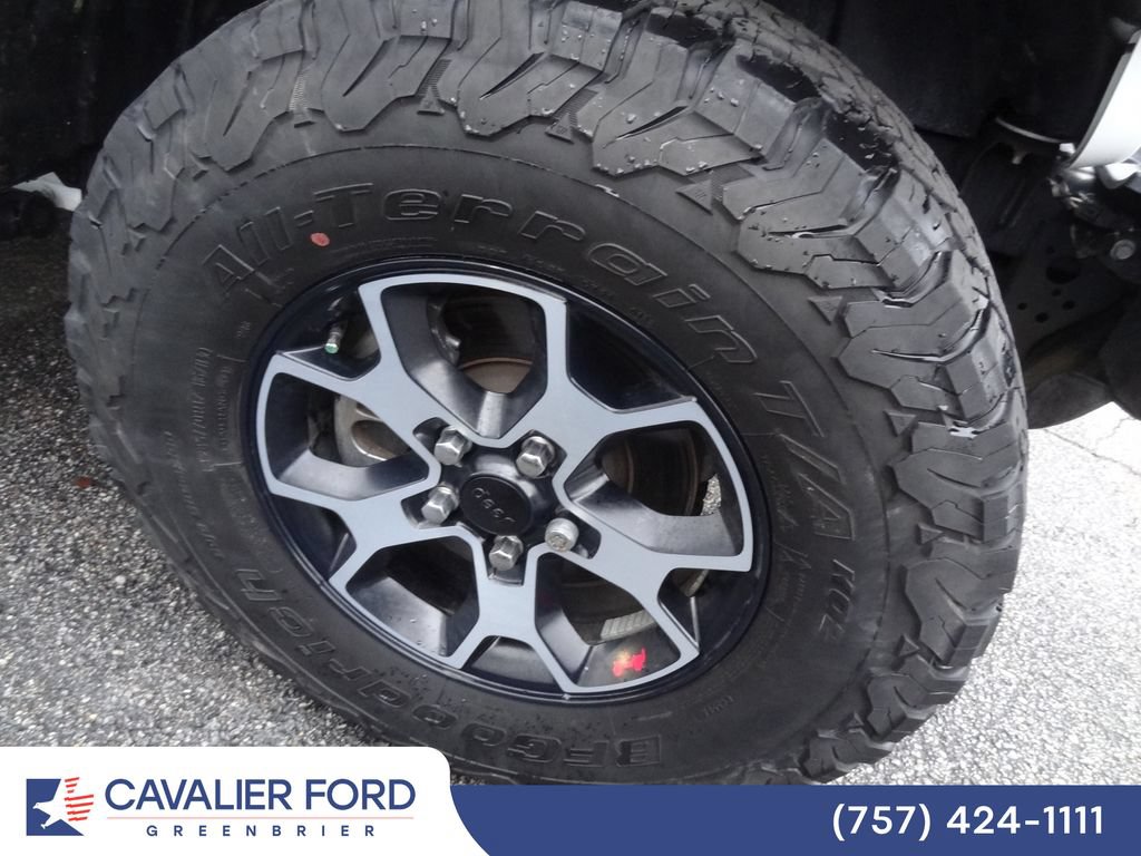 Used 2022 Jeep Wrangler Unlimited Rubicon w/ Cold Weather Group AWD/4WD image 16
