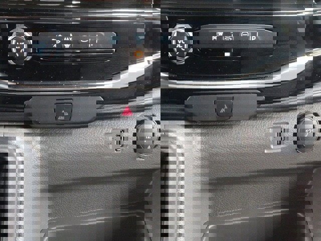 Certified 2024 Ford Transit 350 XLT image 23