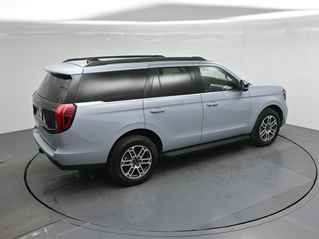 Certified 2025 Ford Expedition Active AWD/4WD image 41