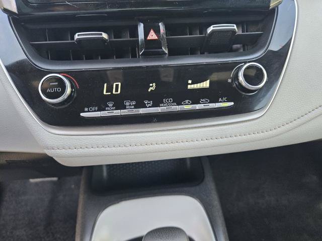 Used 2022 Toyota Corolla SE FWD image 16
