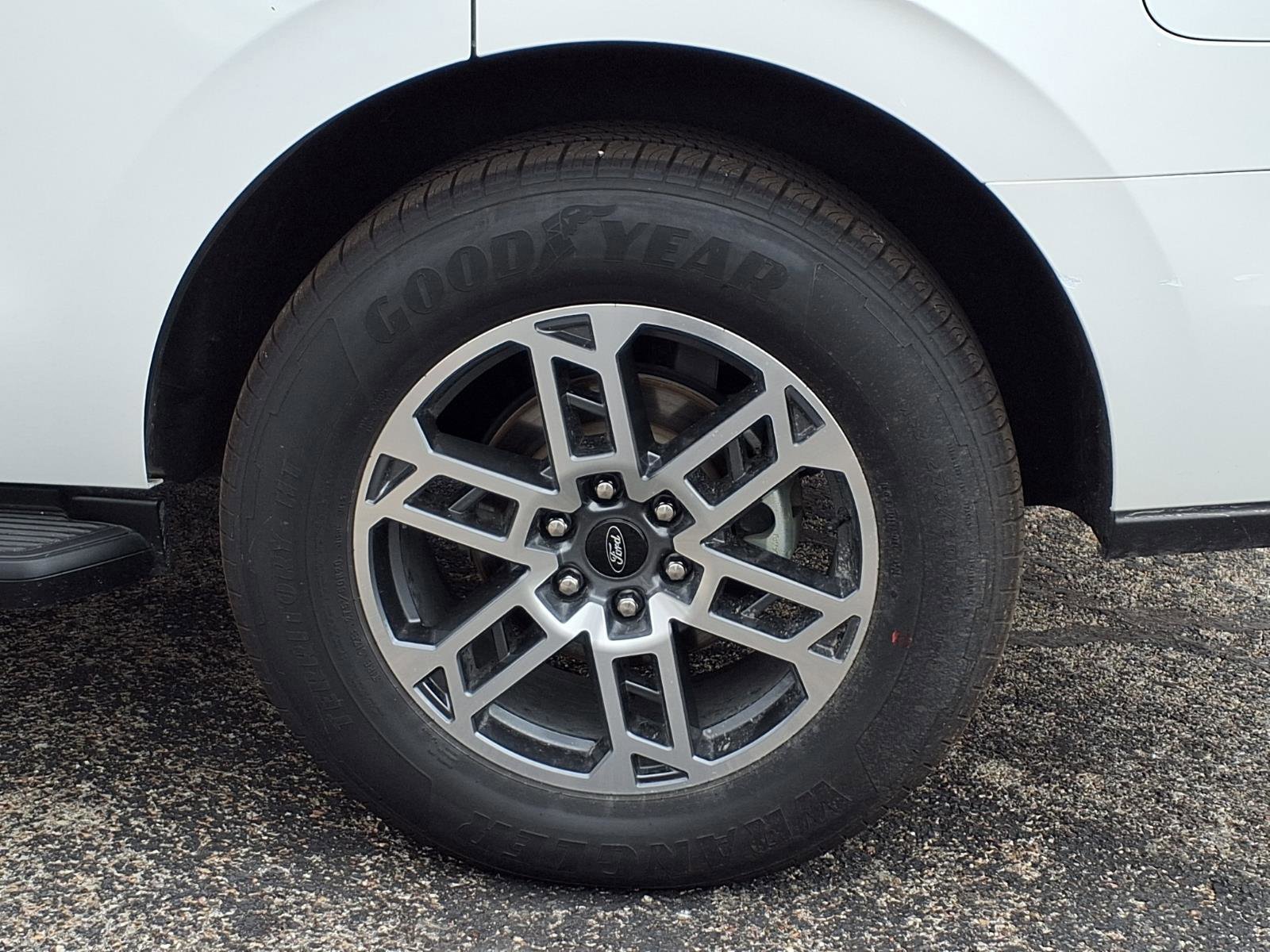 Certified 2021 Ford Expedition XLT image 23