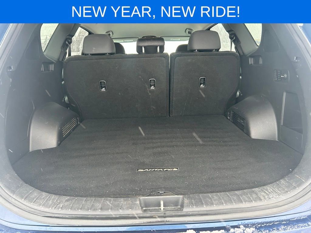 Used 2023 Hyundai Santa Fe SEL w/ Cargo Package image 34