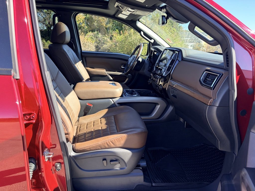 Used 2021 Nissan Titan Platinum Reserve w/ Moonroof Package image 26