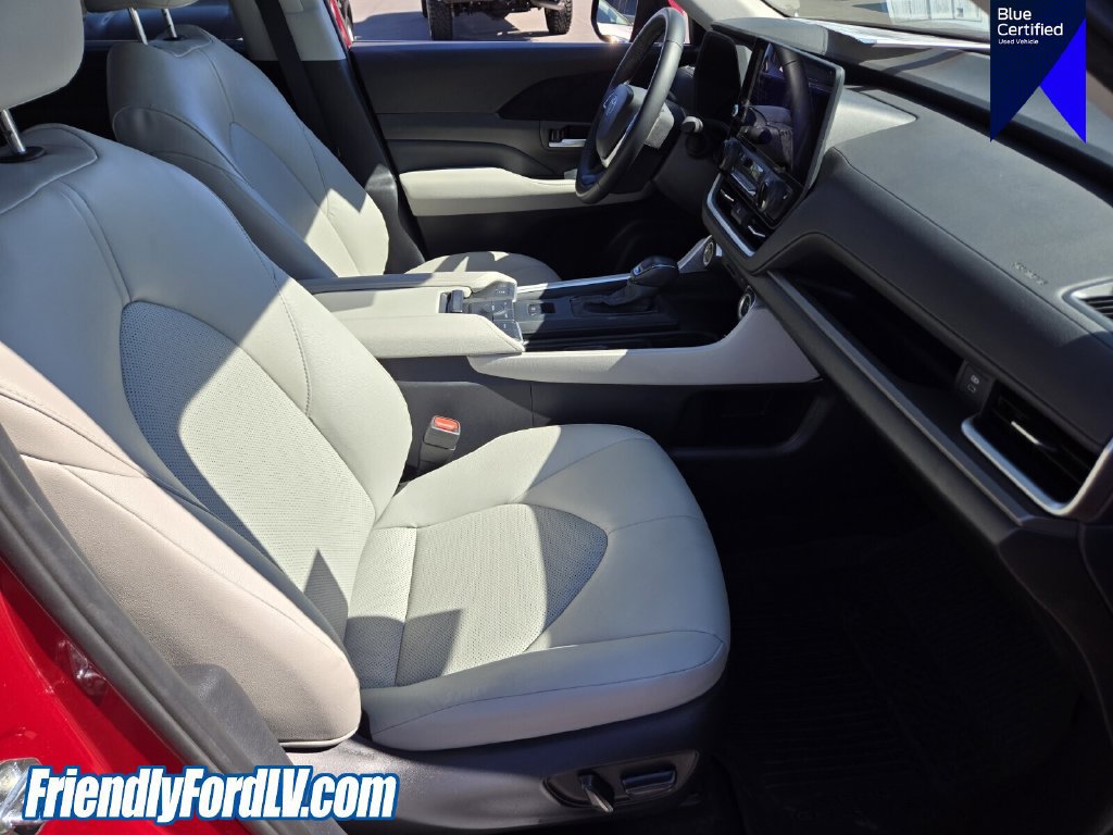 Used 2026 Toyota Grand Highlander FWD image 19