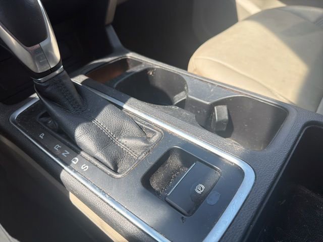 Certified 2018 Ford Escape SEL FWD image 33