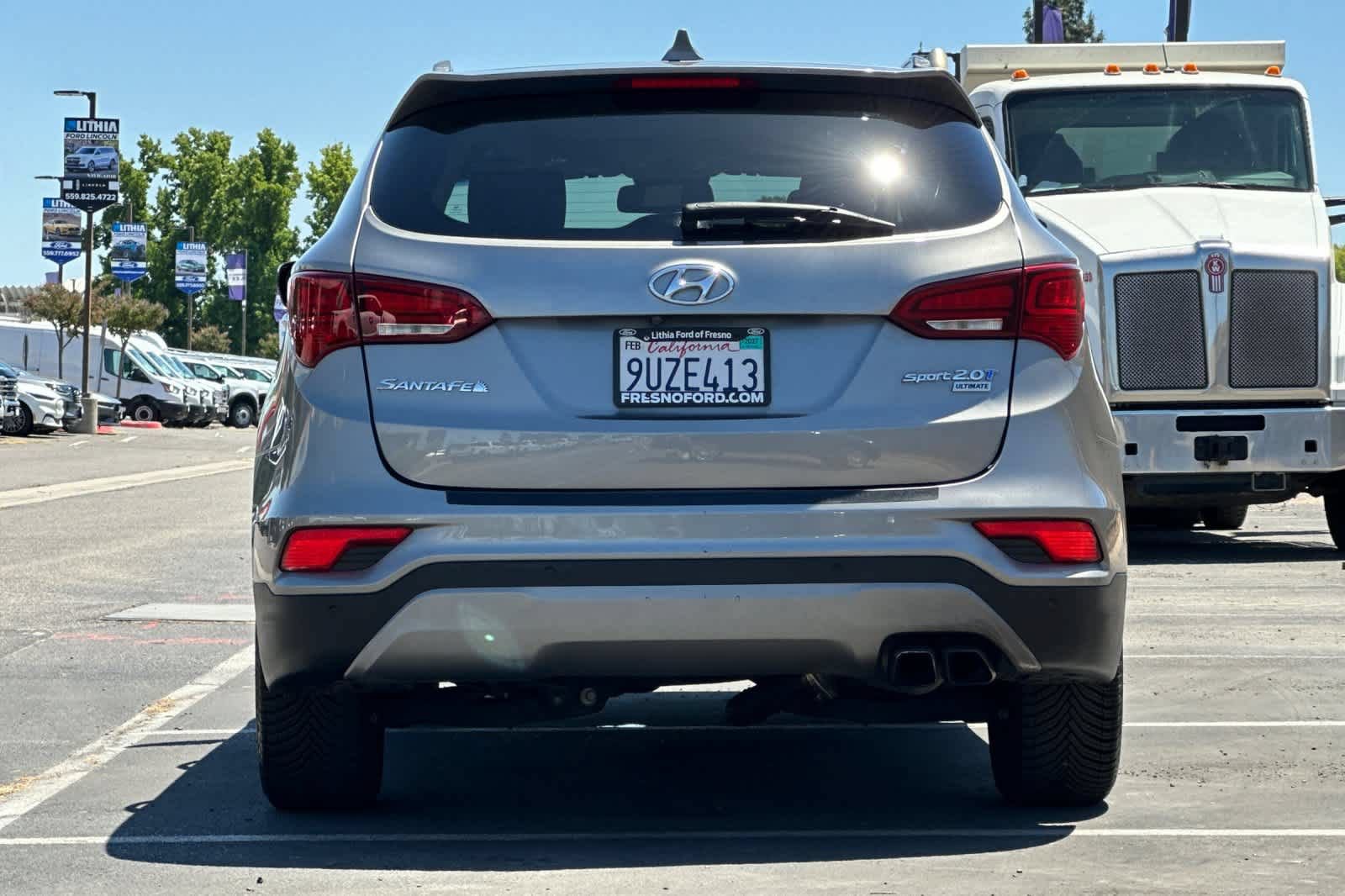 Used 2017 Hyundai Santa Fe Sport w/ 2.0T Ultimate Tech Package 05 FWD image 7