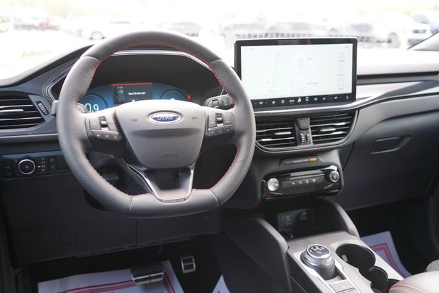 Certified 2023 Ford Escape ST-Line Select w/ Tech Pack #2 AWD/4WD image 10