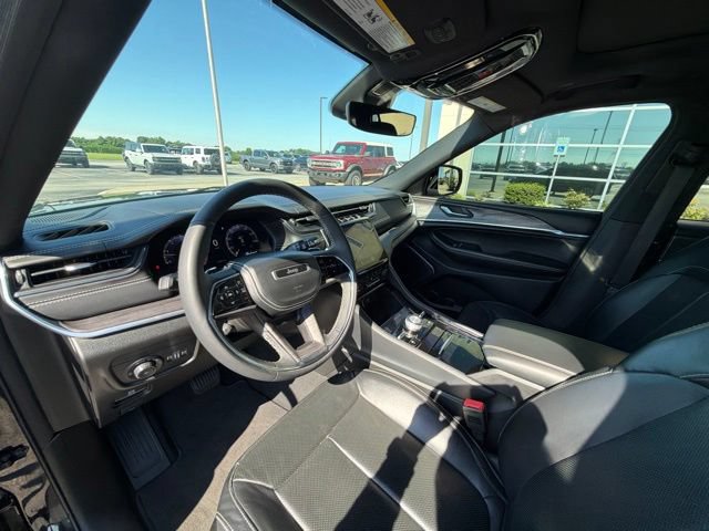 Used 2023 Jeep Grand Cherokee L Overland AWD/4WD image 10
