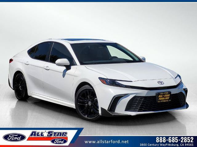 Used 2025 Toyota Camry SE w/ Multimedia Upgrade Package