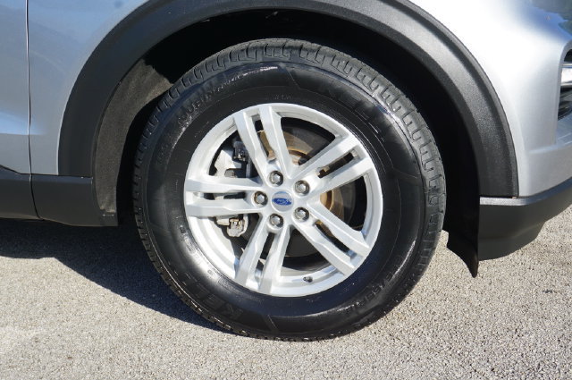 Certified 2023 Ford Explorer XLT w/ Equipment Group 202A RWD image 31