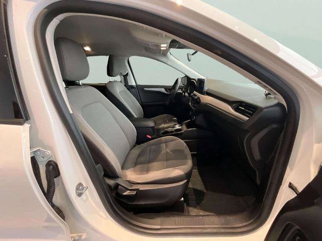 Certified 2022 Ford Escape SE w/ Cold Weather Package AWD/4WD image 19
