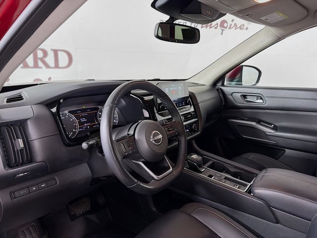 Used 2022 Nissan Pathfinder SL FWD image 11